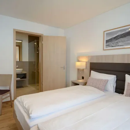 Apartment Pradas Brigels.13 Breíl